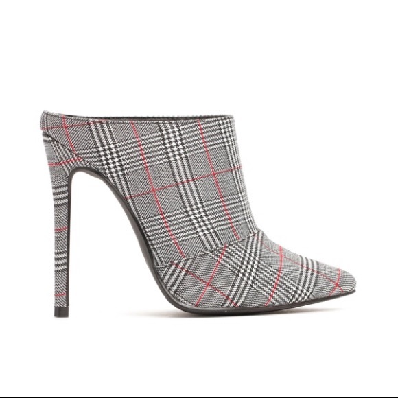 Fashion Nova Shoes - 🍋 Fashion Nova Give Me The Sass Mule Pump- Plaid